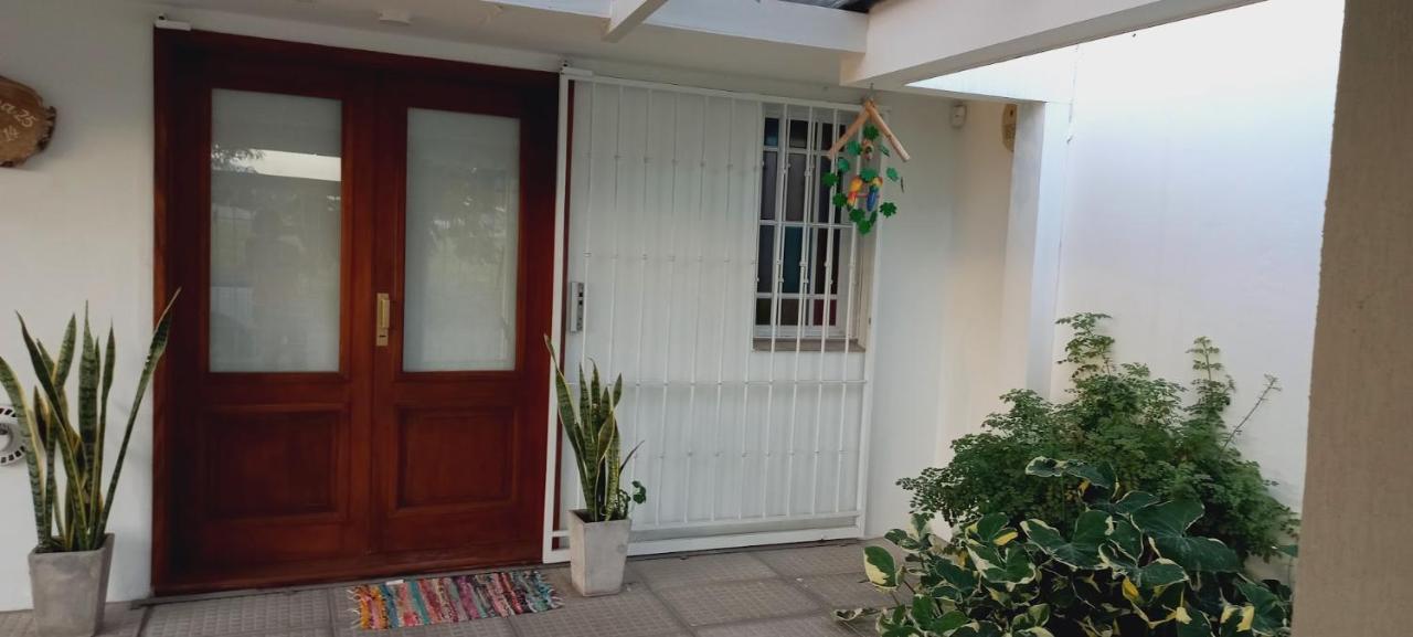 Aeropuerto A 5' Y Ruta Del Vino A 100 Mts Apartment Salta Bagian luar foto